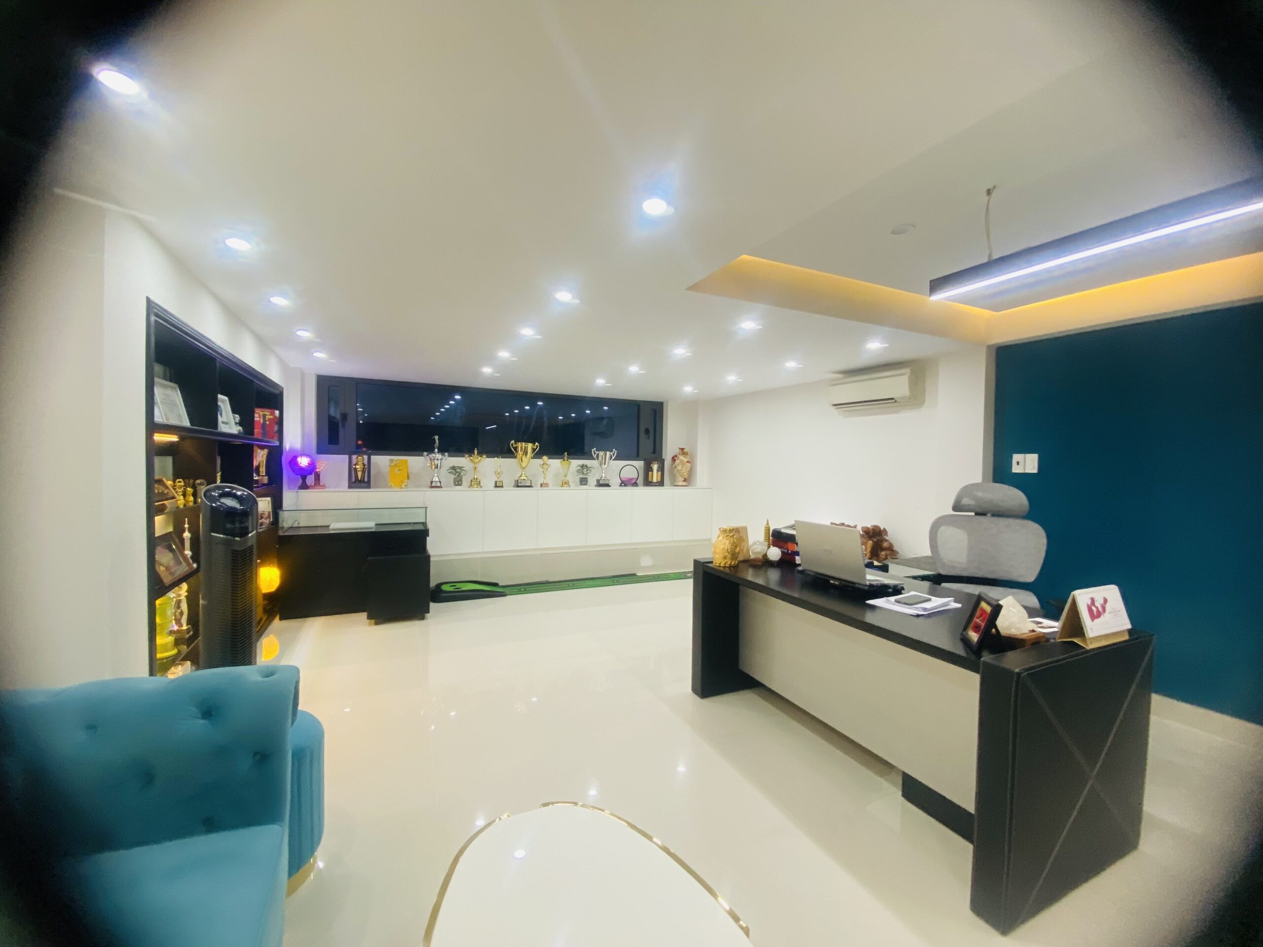 VĂN PHÒNG AD PHARCO 74 z4496915670682 87902ca9fab2fa176ce96573ccf6cee6 scaled