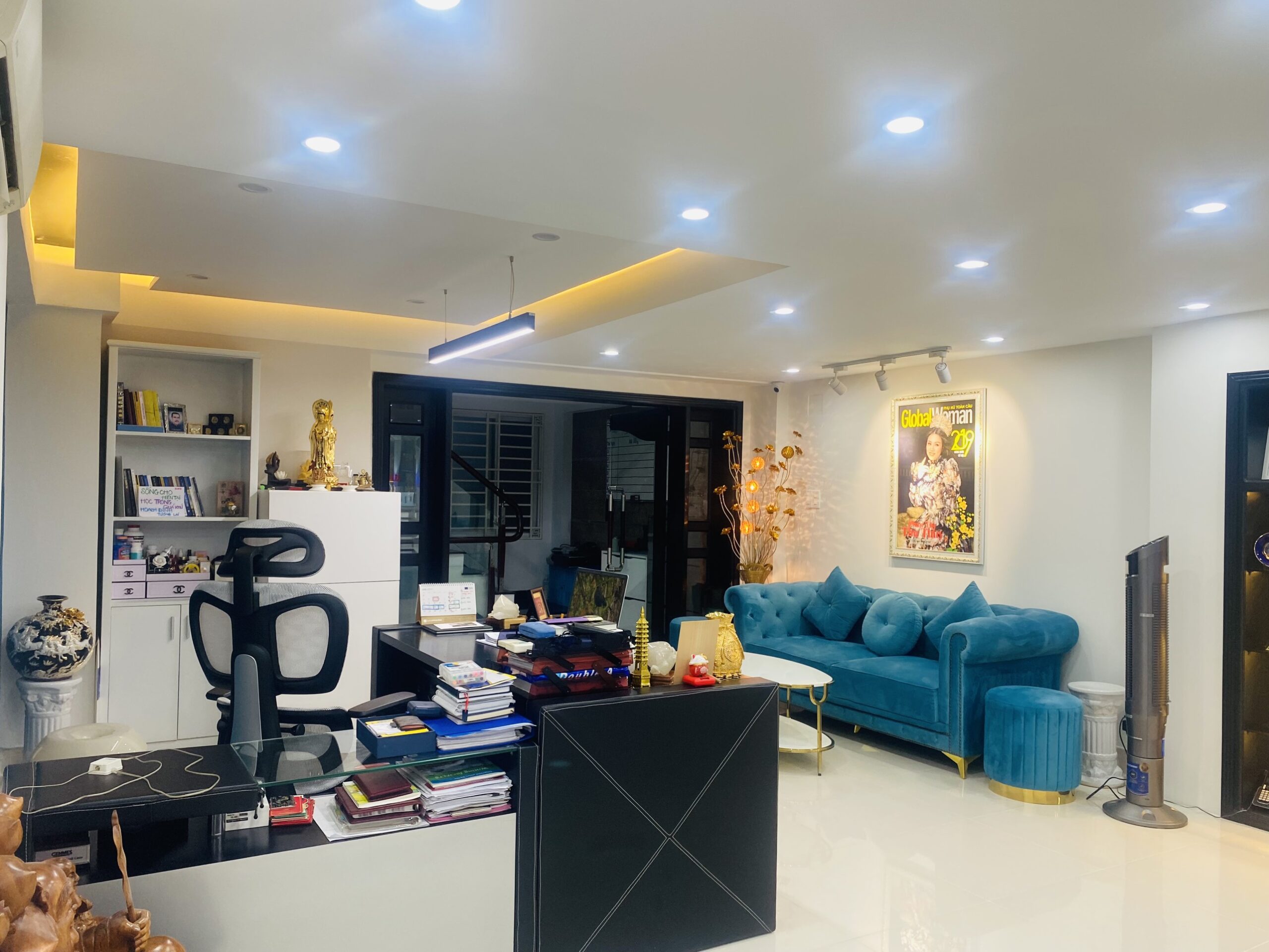 VĂN PHÒNG AD PHARCO 76 z4496915680421 222a95935e138f25c4d784763d059f1f scaled